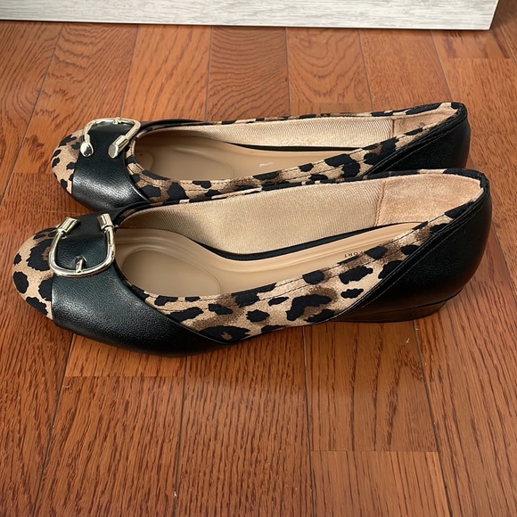 Abella Shoes Abella True Comfort Blackleopard Flats Poshmark